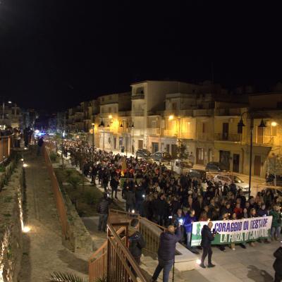 Fiaccolata - corteo